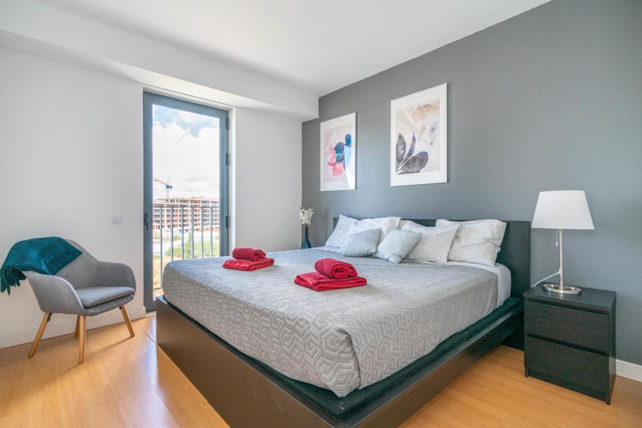 Bright & Spacious 2 Bed Flat 2 Bath W Garage In Lagos Marina Extérieur photo