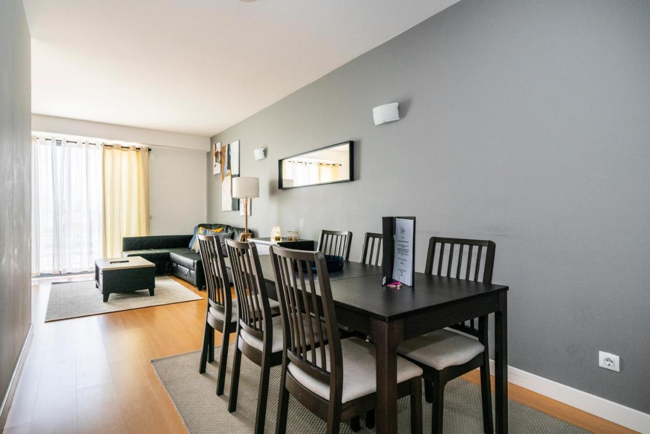 Bright & Spacious 2 Bed Flat 2 Bath W Garage In Lagos Marina Extérieur photo
