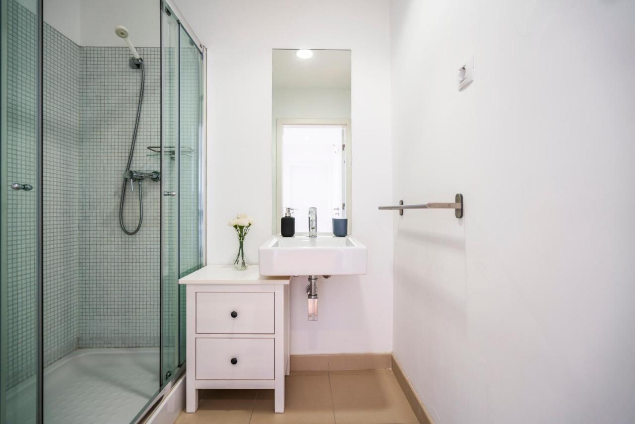 Bright & Spacious 2 Bed Flat 2 Bath W Garage In Lagos Marina Extérieur photo