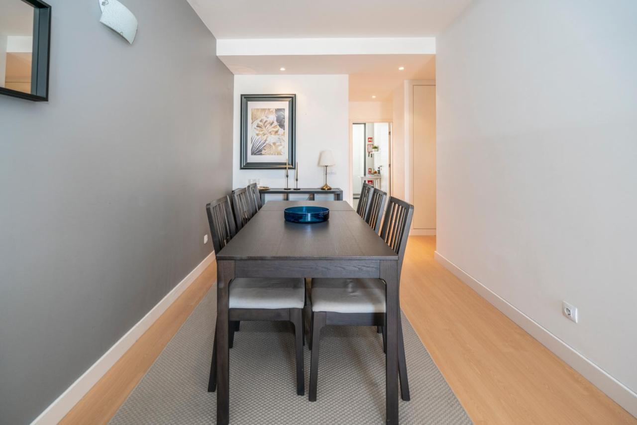 Bright & Spacious 2 Bed Flat 2 Bath W Garage In Lagos Marina Extérieur photo